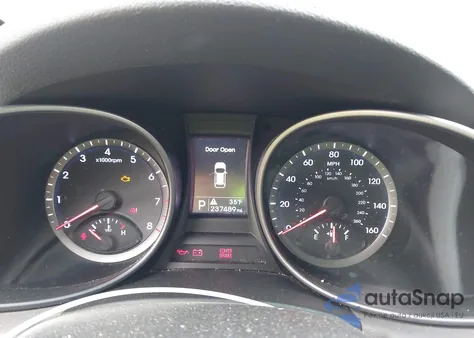 2016 Hyundai Santa Fe Sport 2.4L z USA, uszkodzony, nr VIN 5XYZT3LB1GG360721